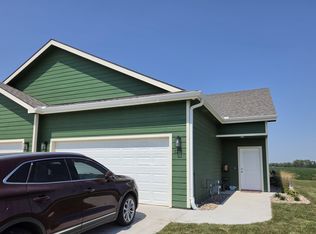 1218 Steve Hawley Ln, Salina, KS 67401