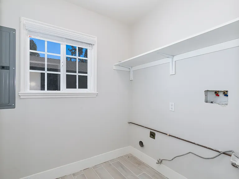 9050 Terhune Ave — Photo 14