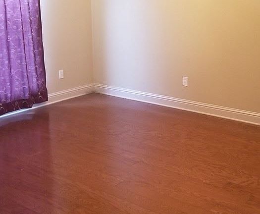 5th image of 10017 Somerset Ln
