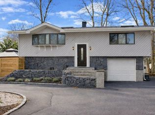 42 Shinbone Lane, Commack, NY 11725
