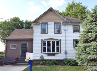 309 N Main St, Holstein, IA 51025