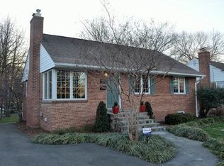 412 N Edison St, Arlington, VA 22203