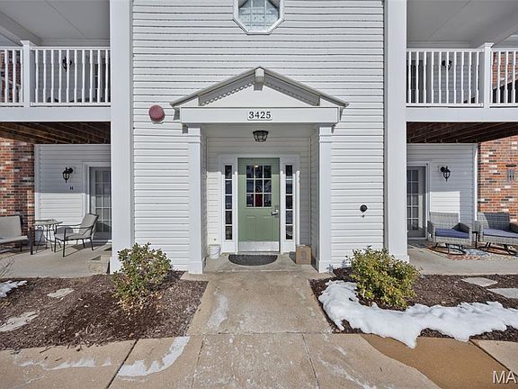 3rd image of 3425 Country Stone Manor Dr APT C