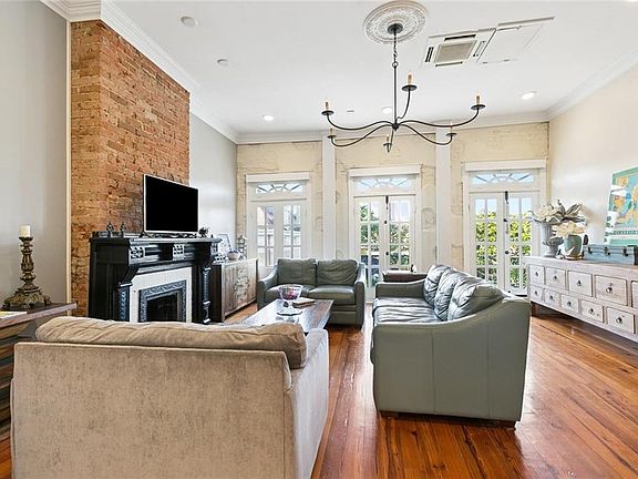 4th image of 627 Ursulines Ave APT 6