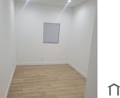 3rd image of 540 W 46th St