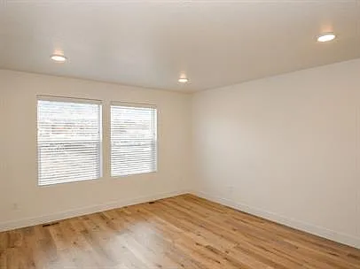 220 N Spring Creek Pkwy #6 — Photo 8