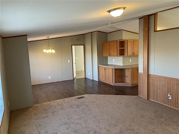 3rd image of 10121 W Highway 74c St