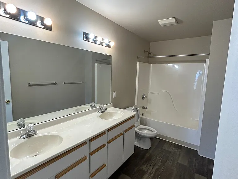 221 Southfield Dr #1 — Photo 13