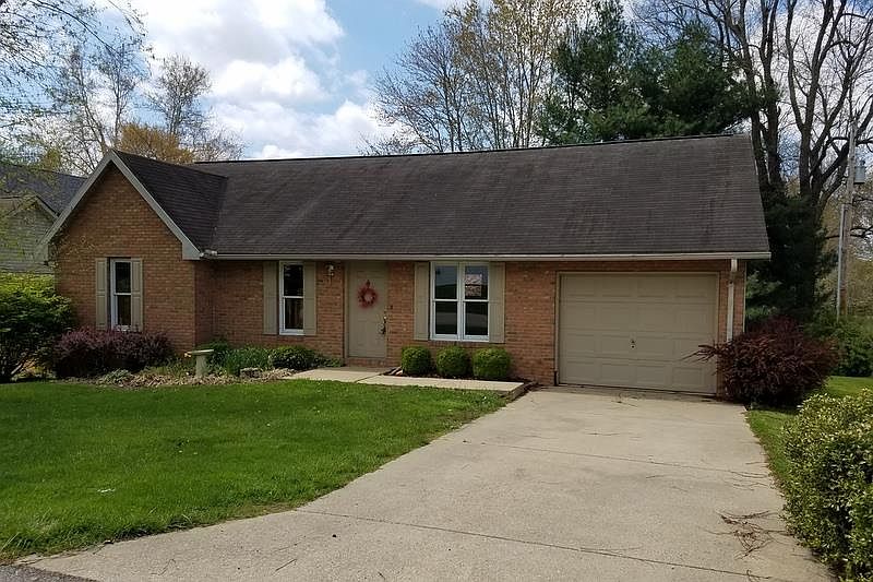1st image of 302 Edmond Dr