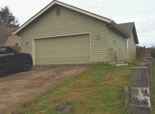 846 Sanford St, Coos Bay, OR 97420