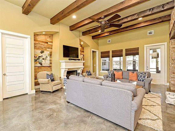 4th image of 615 Highland Dr