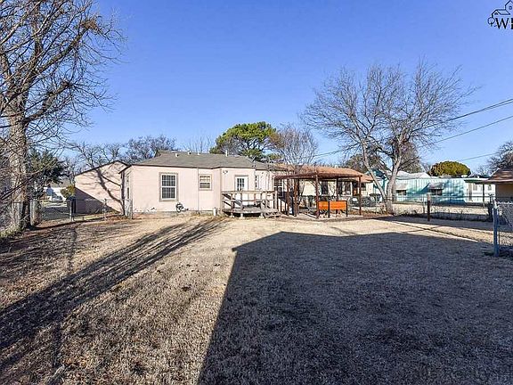 4th image of 3119 Sherwood Ln