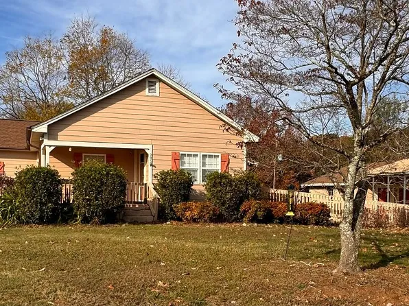 225 S Buckhorn Rd, Greenville, SC 29609