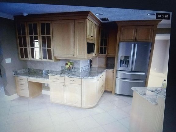 3rd image of 1400 75th Cir NE
