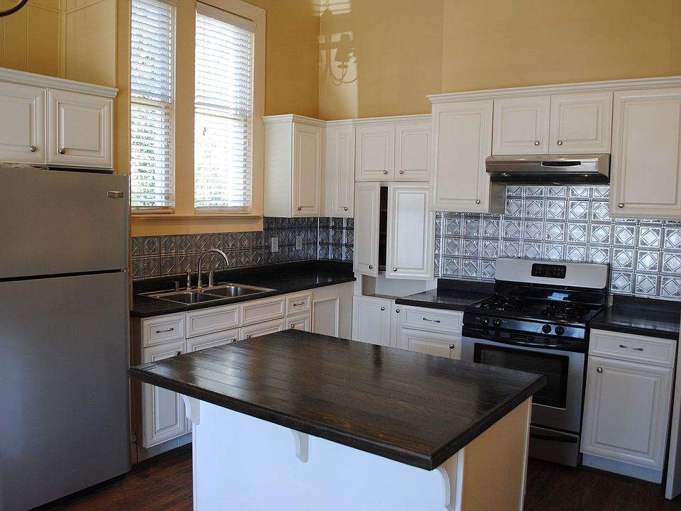2nd image of 301 N 9th St APT 4