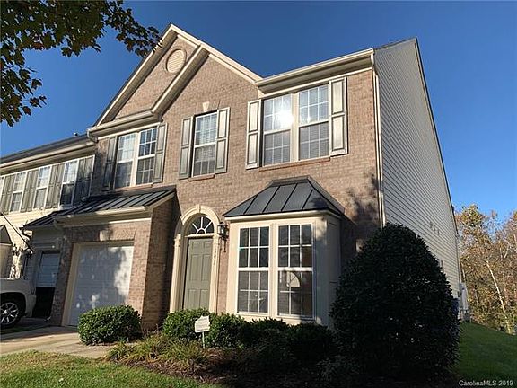 2nd image of 141 Beverly Chase Ln