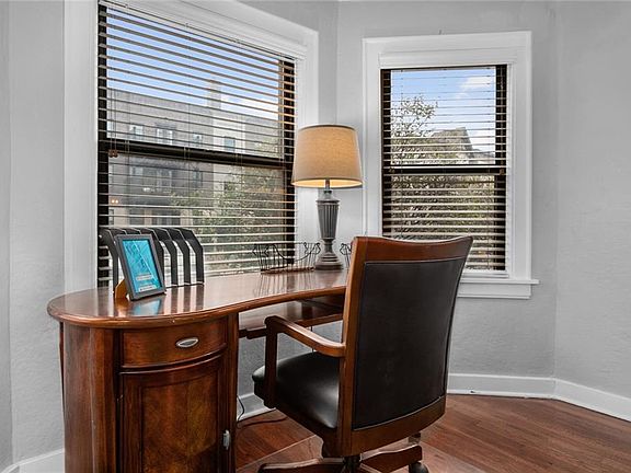 3rd image of 4502 Broadway APT 1