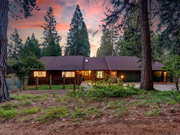 13031 Cedar Crest Ln, Grass Valley, CA 95945