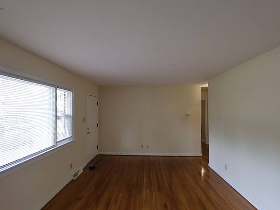 4th image of 5701 Kedleston Ave #Cbp3