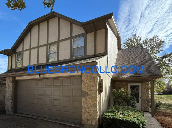 1006 NW Porter Ct, Blue Springs, MO 64015