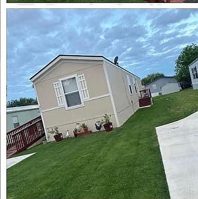 2nd image of 1800 Preston On The Lake Blvd Trailer 265