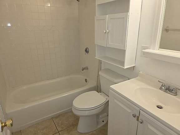3rd image of 2613 Sandusky Ave E