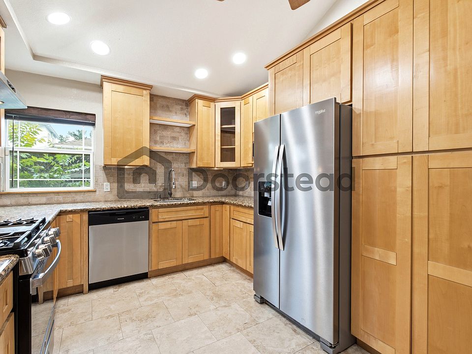 1st image of 1822 6th St