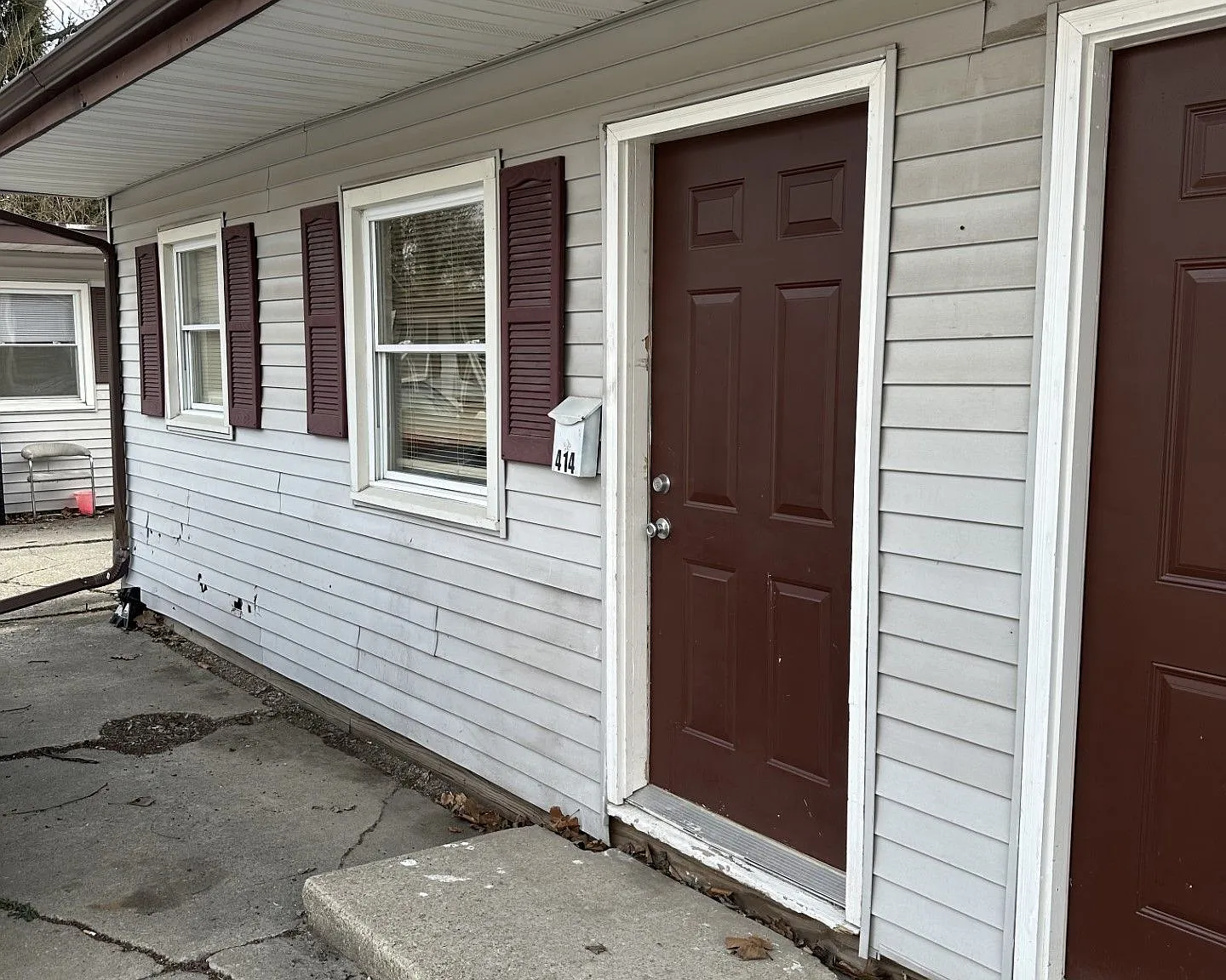 415 E Letchworth Ave — Photo 1