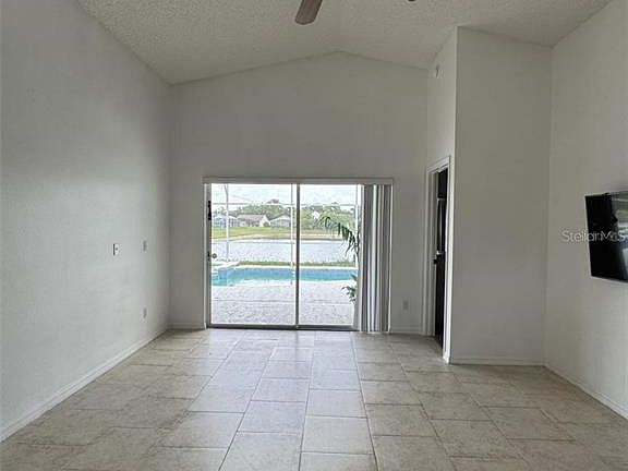 3rd image of 1144 Clear Creek Cir