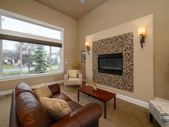 3rd image of 5570 Yukon Charlie Loop