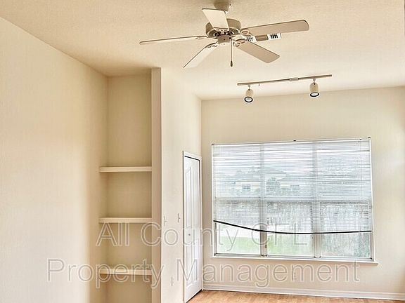 4th image of 8820 Legacy Dunes Ct #304