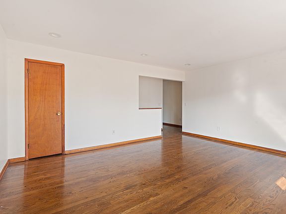 5th image of 699 Greeley Ave Floor 2