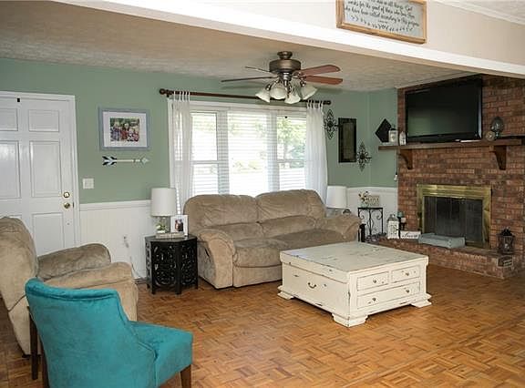 5th image of 1112 Cannon Dr