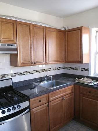 2nd image of 3024 21st St