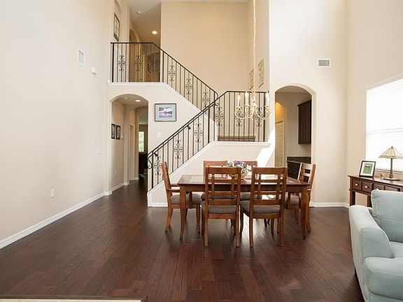 3rd image of 8771 Abbey Leaf Ln