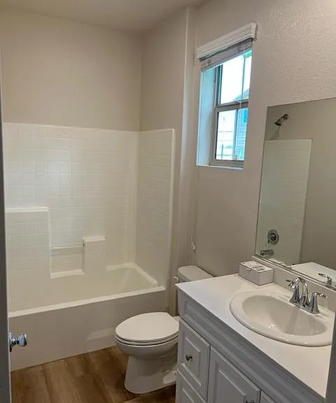7249 N Maple Rd — Photo 16