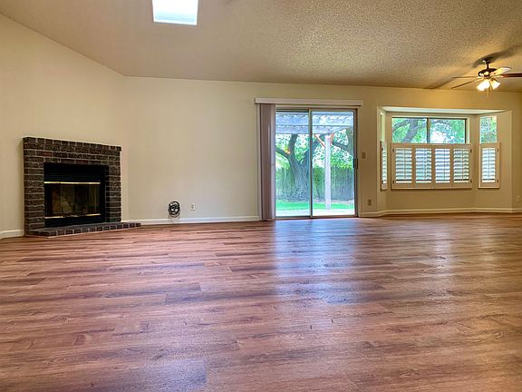 4th image of 8011 Garryanna Dr