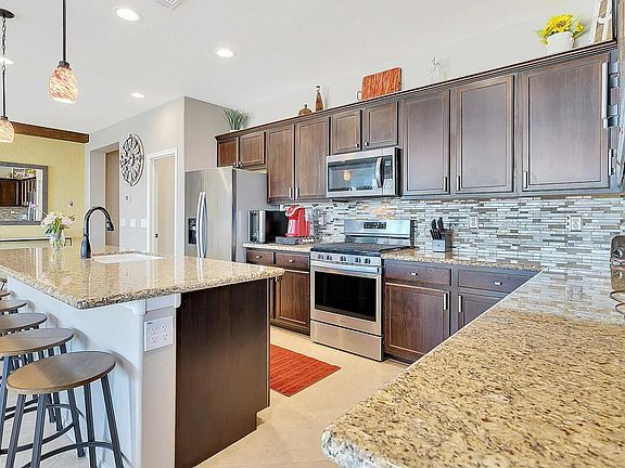 4th image of 22558 E Via Las Brisas