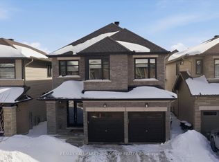 274 Shinleaf Cres, Ottawa, ON K1W 0J2