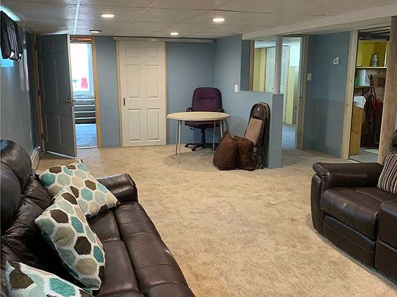 4th image of 70 Cherry St