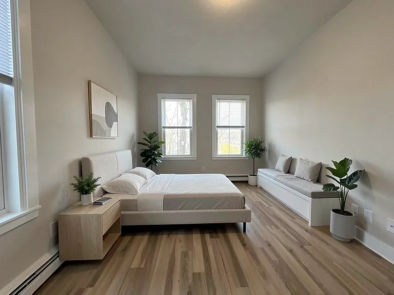 26 Saint James St #26 — Photo 3