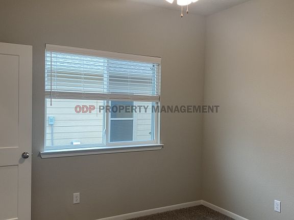 4th image of 408 Parkfield Ln