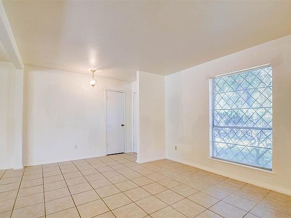 4th image of 2602 Valley Forest Dr