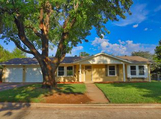 808 Del Haven Dr, Del City, OK 73115