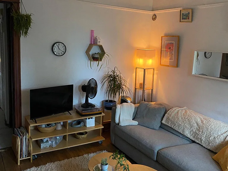 2731 N Lawndale Ave #1 — Photo 2