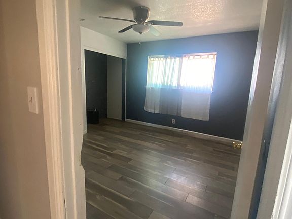 4th image of 10806 Cactus Ave