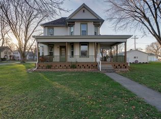 421 S Vermillion St, Pontiac, IL 61764