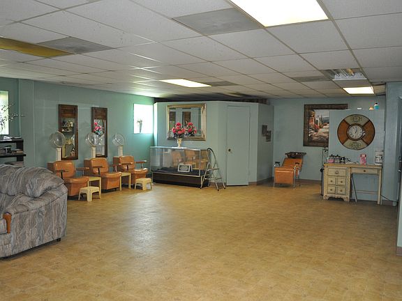 5th image of 502 N Hill St
