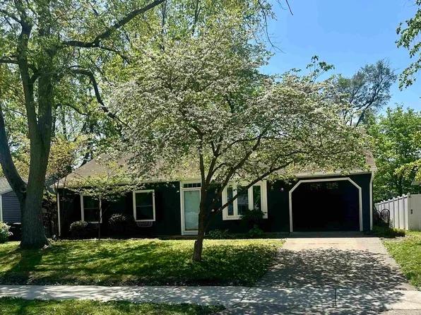 2405 Iroquois Trl, Lafayette, IN 47909