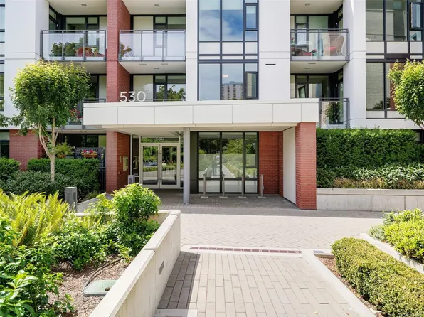 530 Michigan St N #206, Victoria, BC V8V 0G2